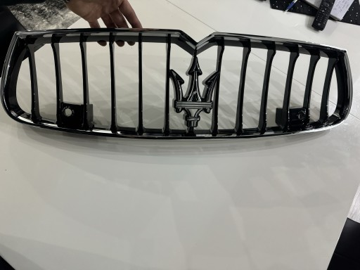 Zdjęcie oferty: Atrapa grill Maserati ghibli