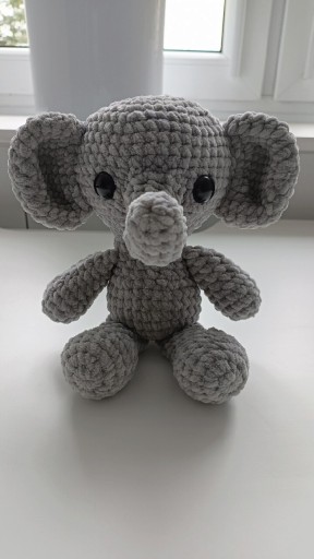 Zdjęcie oferty: Maskotka słonik na szydełku 