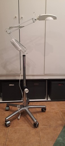 Zdjęcie oferty: Lampa do manicure Biomak 002 używana