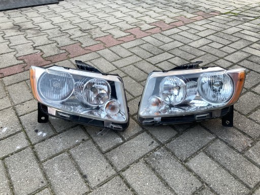 Zdjęcie oferty: Jeep Grand WK2 lampy przednie komplet