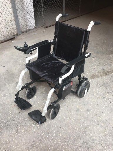 Zdjęcie oferty: Wózek inwalidzki elektryczny WHEELIE
