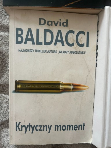 Zdjęcie oferty: David Baldacci - "Krytyczny moment"