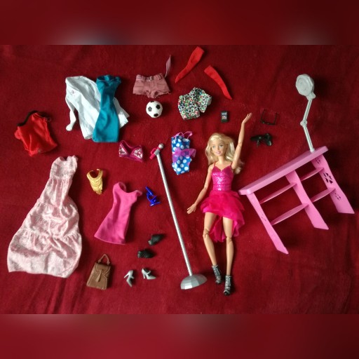 Zdjęcie oferty: !UNIKAT!LALKA BARBIE MADE TO MOVE+UBRANIA+MIKROFON