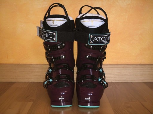 Zdjęcie oferty: Damskie buty narciarskie Atomic, r. 35 (22/22,5)