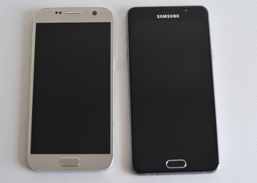 Zdjęcie oferty: Dwa Samsungi Galaxy A5(6) i SM-S7 G930F