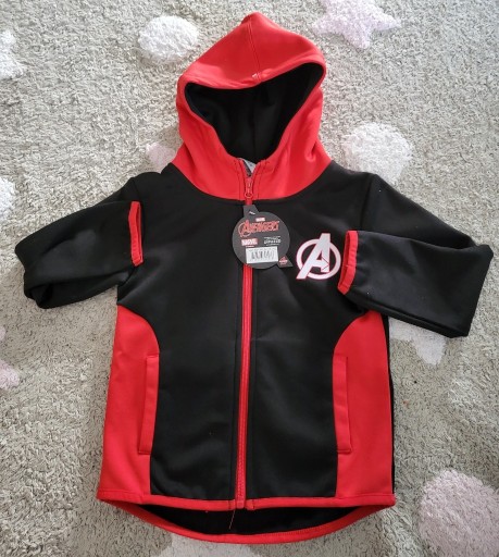 Zdjęcie oferty: Nowa bluza chłopięca marvel avengers 110/116