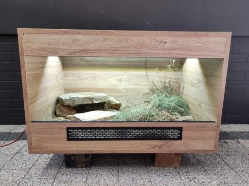 Zdjęcie oferty: Terrarium dla żółwia 80x50x50