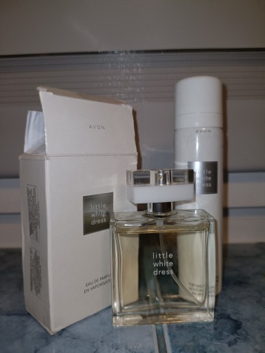 Zdjęcie oferty: Woda perfumowana Little White Dress 