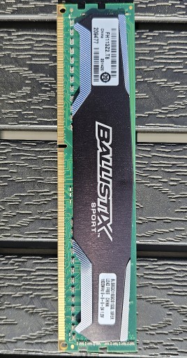 Zdjęcie oferty: Pamięć RAM Ballistix Sport DDR3 8 GB 1600 MHz