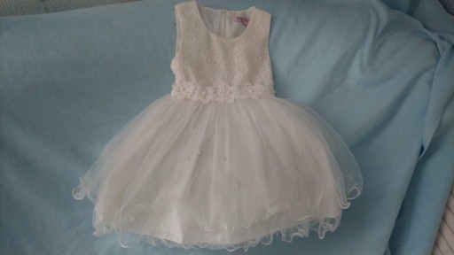 Zdjęcie oferty: Sukienka dziewczęca biała