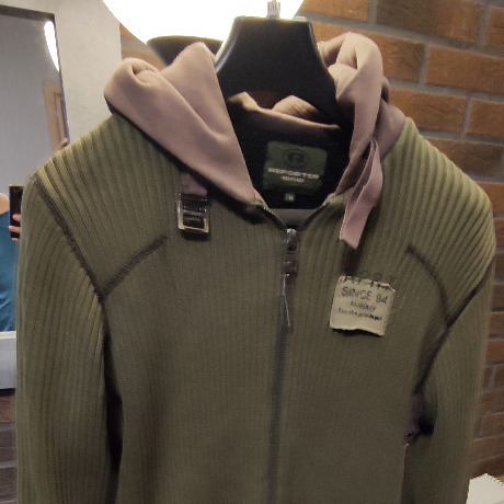 Zdjęcie oferty: Wojskowy sweter REPORTER rozmiar M zielony 