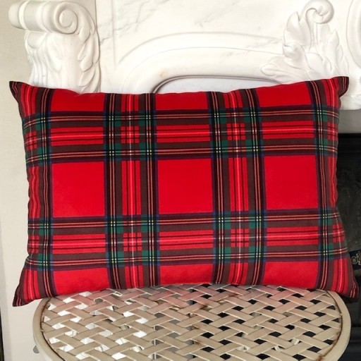 Zdjęcie oferty: Poduszka dekoracyjna 40 x 60, krata czerwona. 
