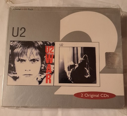 Zdjęcie oferty: U 2 - War / Wide Awake In America  2CD 