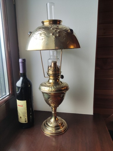 Zdjęcie oferty: Stara francuska lampa naftowa "Paryżanka" nr 3
