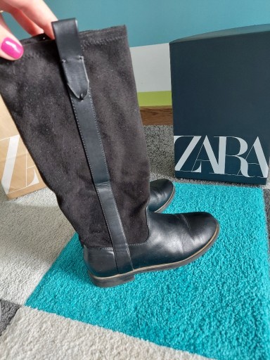 Zdjęcie oferty: Kozaczki ZARA dla dziewczynki r. 33