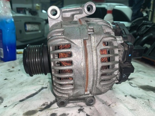 Zdjęcie oferty: Alternator Audi A4 B8