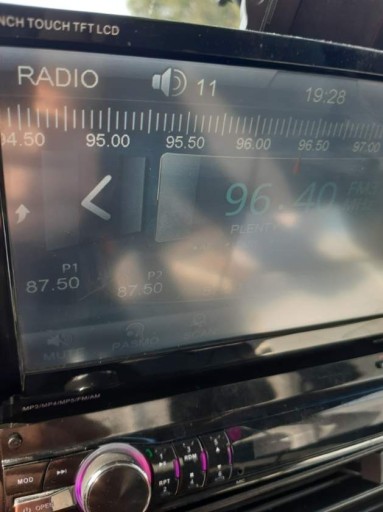 Zdjęcie oferty: radio samochodowe z ekranem
