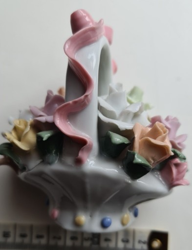 Zdjęcie oferty: Koszyczek z kwiatami ceramika