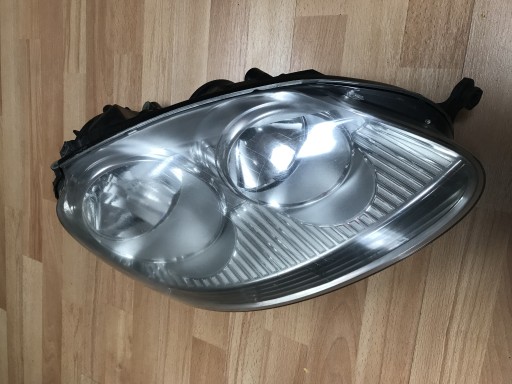 Zdjęcie oferty: LAMPA REFLEKTOR PRZEDNIA VW GOLF PRAWY