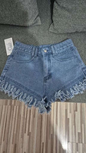 Zdjęcie oferty: Szorty jeans XS/S