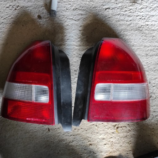 Zdjęcie oferty: Lampy Mitsubishi Galant tył nowe