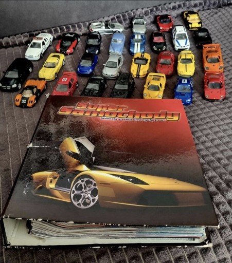 Zdjęcie oferty: Kolekcja Super Samochody, resoraki modele auto, zestaw Amercom 1:43