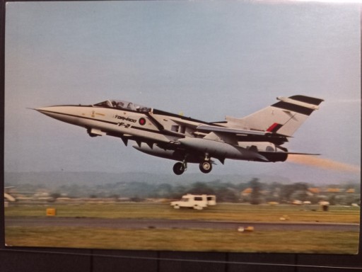 Zdjęcie oferty: Pocztówka Tornado F2 ZA254 Farnborough 1982