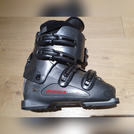 Zdjęcie oferty: Buty Nordica rozm. 39