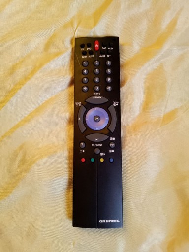 Zdjęcie oferty: Pilot do TV Grundig BHO982273 sprawny w 100 % 