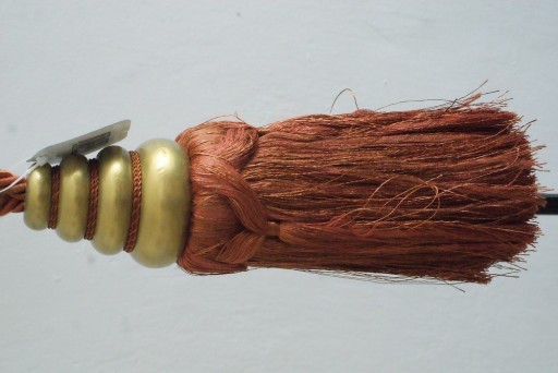 Zdjęcie oferty: Ozdobny sznur z frędzlem  do wiązania zasłon