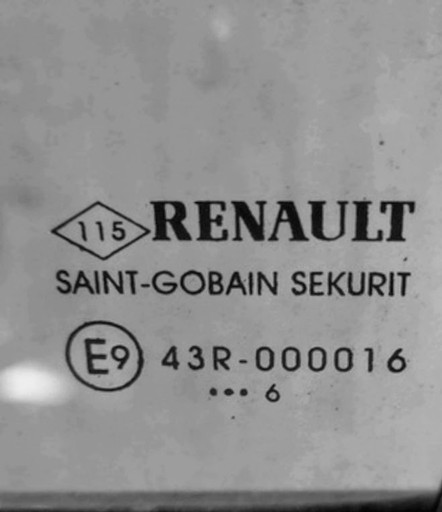 Zdjęcie oferty: renault kajdar 2017r , ,,6 "-na szybie, lewy P