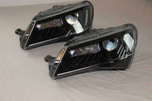 Zdjęcie oferty: Lampa LEWA Skoda Superb III 3V1 Xenon