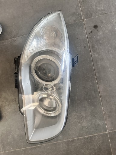 Zdjęcie oferty: Lampa prawa BMW e87 xenon kompletny