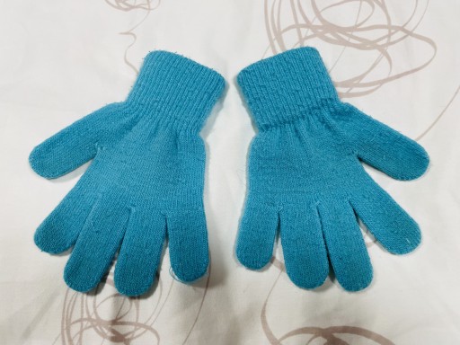 Zdjęcie oferty: Rękawce rękawiczki dziecięce turkusowe 5/6 122 cm