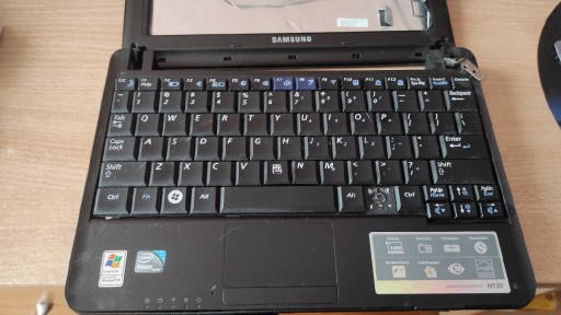 Zdjęcie oferty:  Laptop Samsung N130 kadłub obudowa klawiatura 