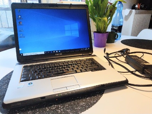 Zdjęcie oferty: Laptop TOSHIBA Satellite L300