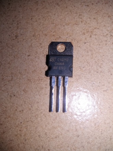 Zdjęcie oferty: Tranzystor IRF840 TO220 MOSFET 8A 500V 125W