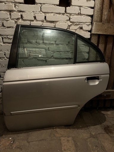 Zdjęcie oferty: Honda Accord VI drzwi tylne lewe NH614M SREBRNE 