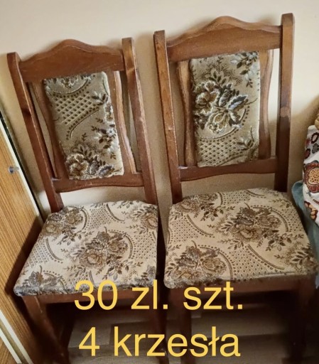 Zdjęcie oferty: Krzesła stołowe - 2 klp. po 4 szt. 