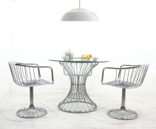 Zdjęcie oferty: Komplet stół i trzy krzesła, proj. G. Rinaldi 