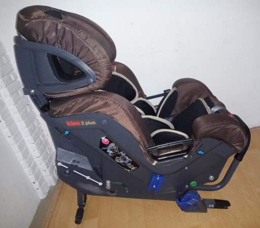 Zdjęcie oferty: Fotelik samochodowy do jazdy tylem z isofix. 0 do 4 lat