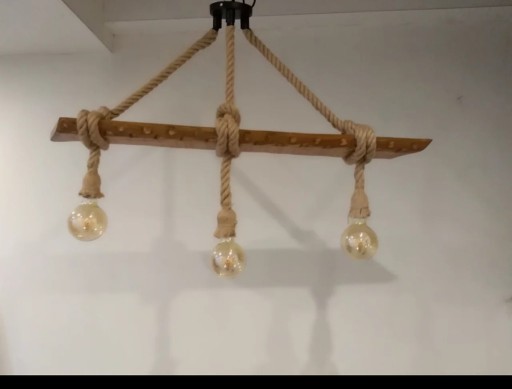 Zdjęcie oferty: Żyrandol drewniany lampa recznie robiony loft