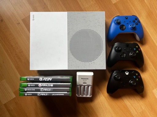 Zdjęcie oferty: Konsola Xbox one S 