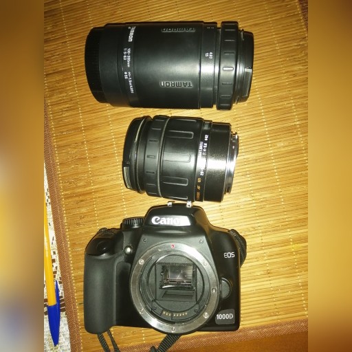 Zdjęcie oferty: Aparat Canon EOS1000D z obiektywami