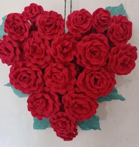 Zdjęcie oferty: Śliczne serce z róż. Wspaniały prezent.