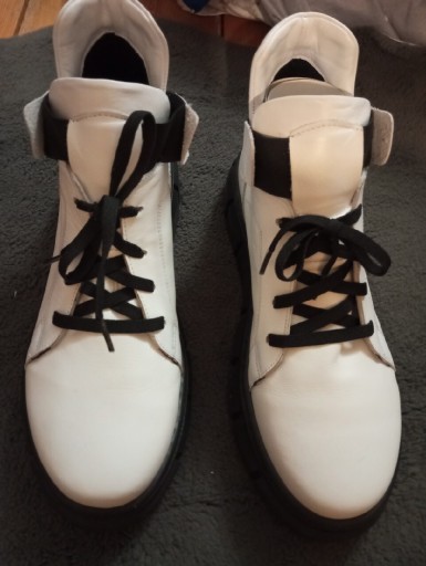Zdjęcie oferty: Buty botki białe skórzane Venezia 40- 41