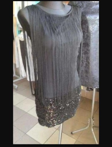 Zdjęcie oferty: Sukienka bogato zdobiona fredzle cekiny
