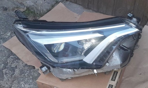 Zdjęcie oferty: Toyota RAV4 IV lift 16-18 Lampa Full LED