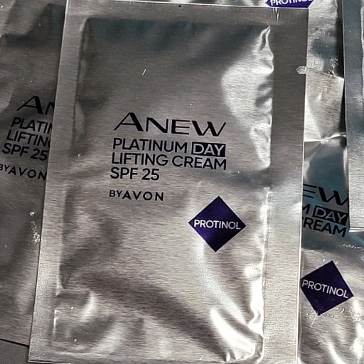 Zdjęcie oferty: Avon Anew Platinum krem na dzień  z protinolem 