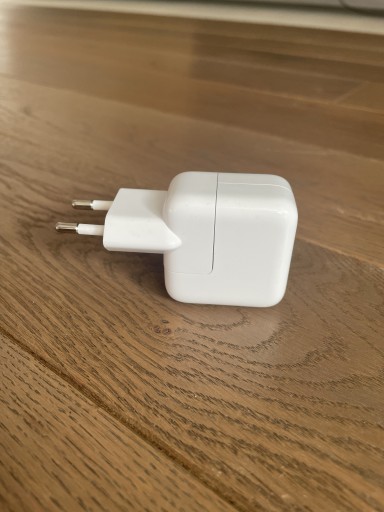 Zdjęcie oferty: Oryginalna ładowarka sieciowa Apple A1357